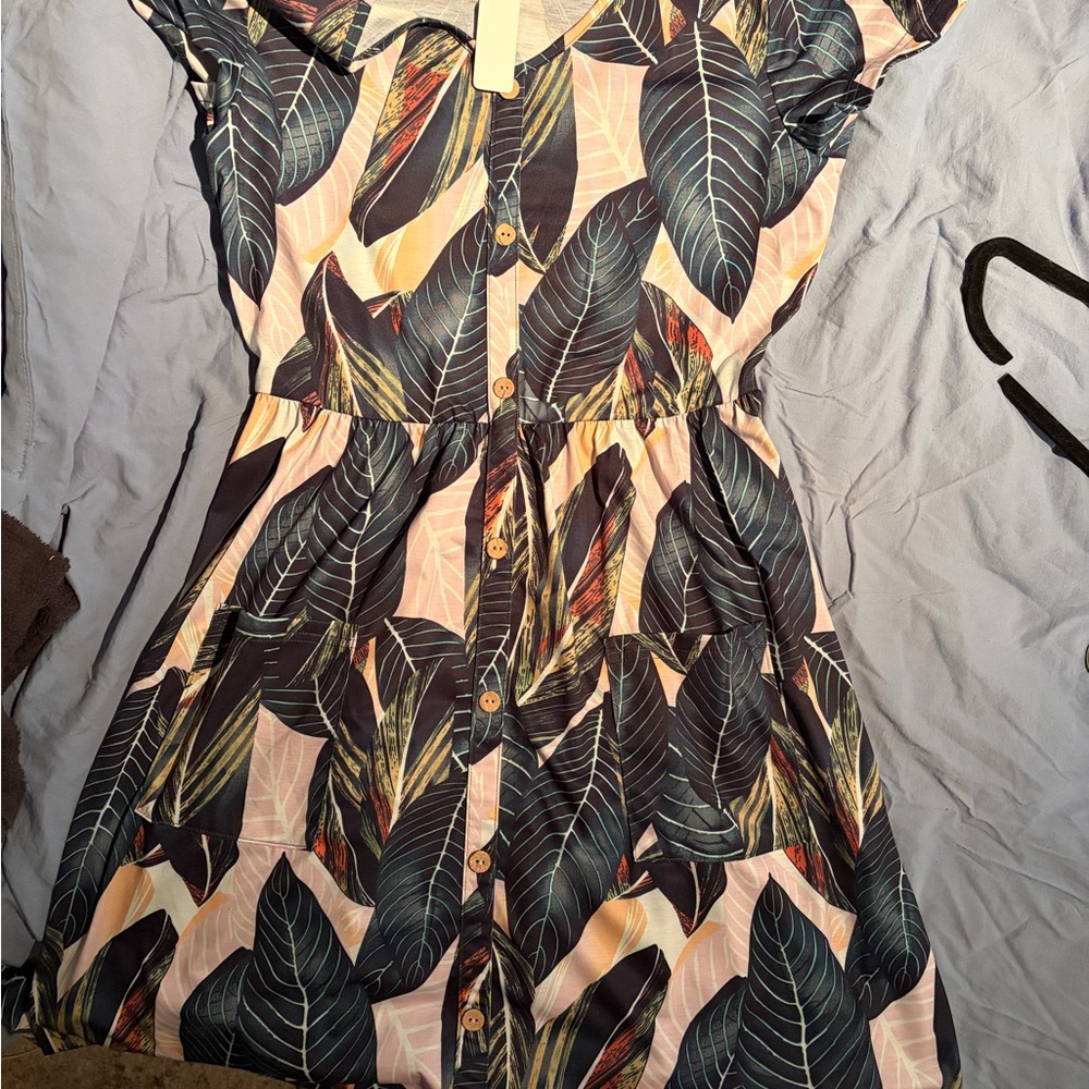ePretty Multicolor Leaf Pattern Top